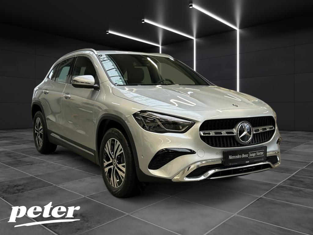 Mercedes-Benz GLA 180 Progressive*Multibeam