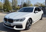 BMW 750 d xDrive M Paket DisplayKey SoftClose 20"ALU - weiße BMW 750