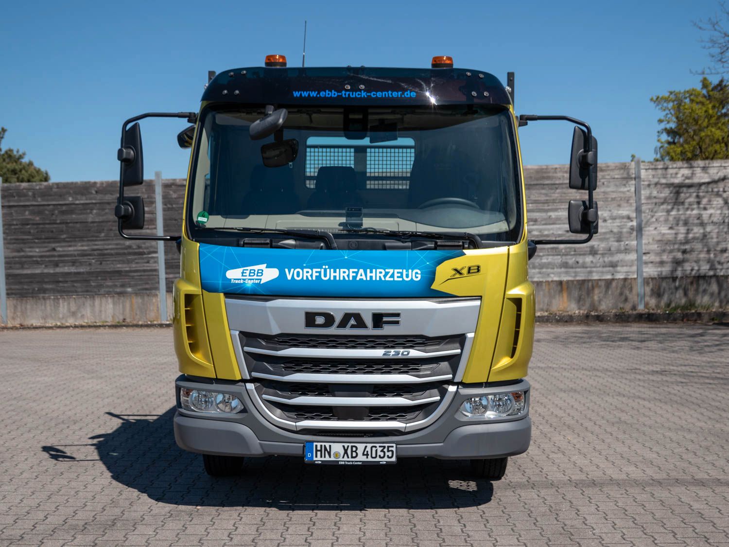 Fahrzeugabbildung DAF XB 230 7,5t Meiller Kipper