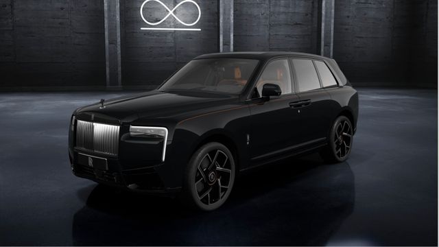 Rolls-Royce New Cullinan MY25 Black Badge 4 Seats