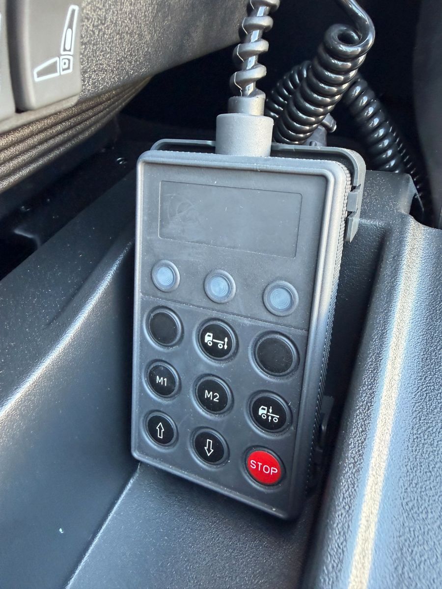 Fahrzeugabbildung Iveco Eurocargo ML140E28/P Bett AHK Klima Standheizung