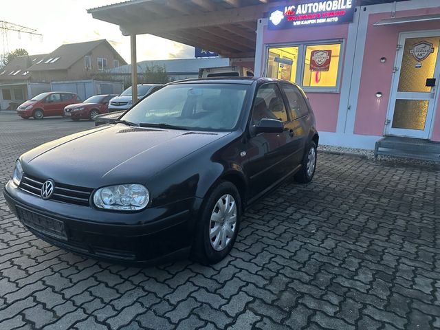 Volkswagen Golf 1.4 Basis mit neu tüv