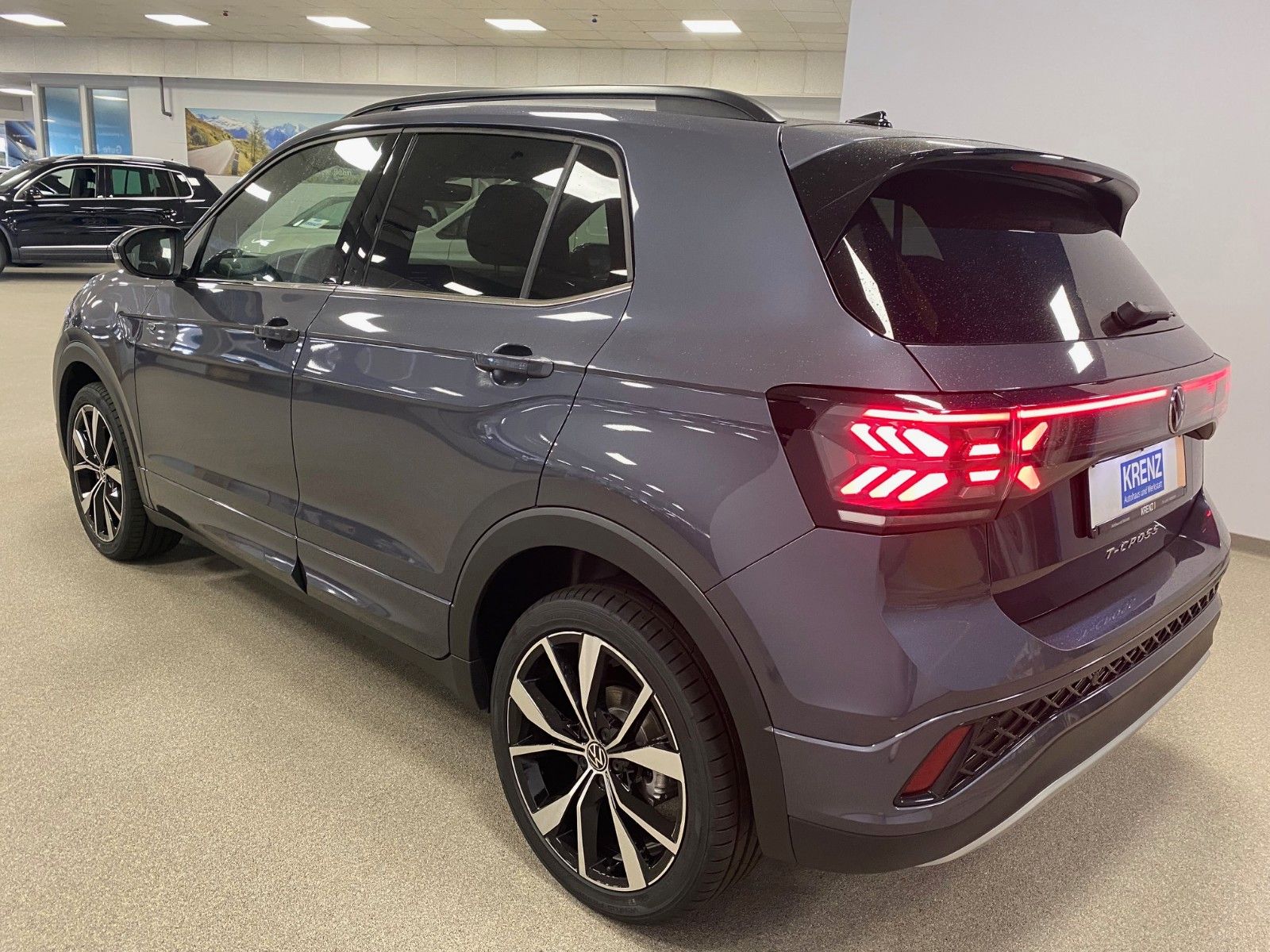 Fahrzeugabbildung Volkswagen T-Cross 1.5 TSI DSG R-Line+AHK+ACC+Garantie 2029
