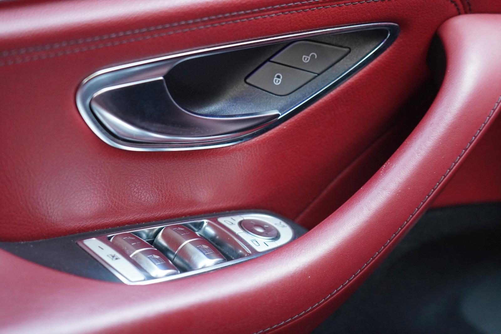Mercedes-Benz CLS 300 AMG Line MIT 3 JAHREN GARANTIE