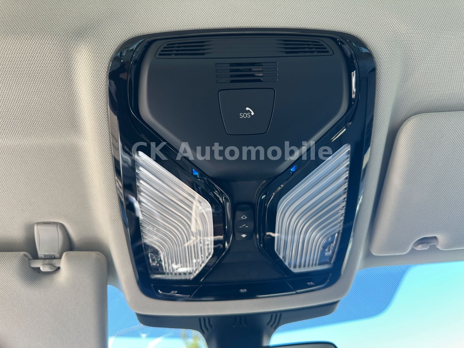 Fahrzeugabbildung BMW 530e xDrive Touring Luxury Line/Pano/LED/Kam/AHK