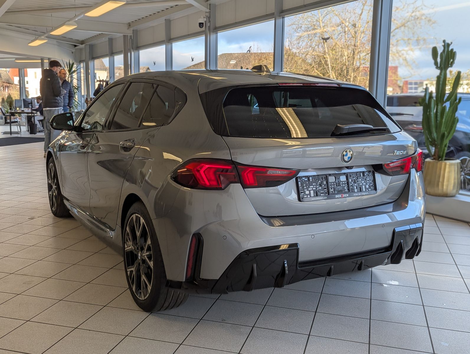 BMW 120 d M-Sport Panorama Driving Assistan-Plus AHK - Image 5