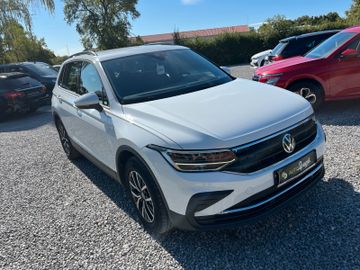 Volkswagen Tiguan - 4
