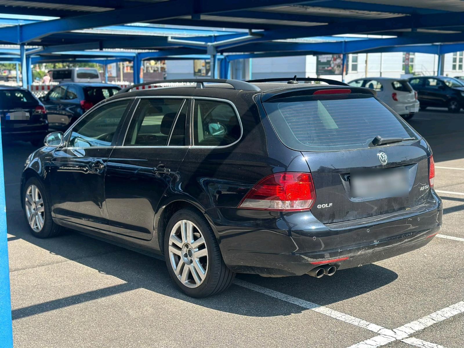Volkswagen Golf 2011 — engine 140 HP (103kW)