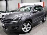 Volkswagen Tiguan 1.4 TSI BMT SPORT & STYLE / NAVI-DM / AHK - : Grau, Alcantara, Sportsitze, Geländewagen