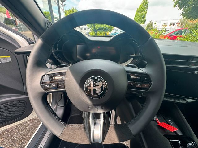ALFA ROMEO Junior Ibrida 1.2 VGT 48V-Hybrid 107 kW Speciale