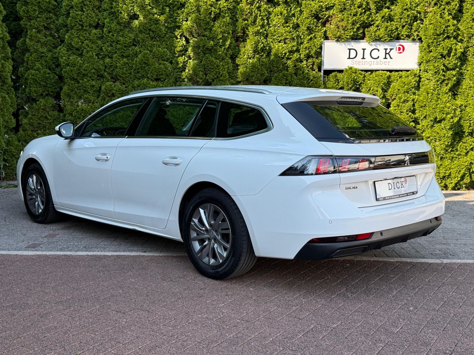 Fahrzeugabbildung Peugeot 508 1.5 Blue-HDI Active NAV+SHZ+KAM180°+TEMP+MFL