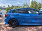 BMW 120i M Sport Steptronic M Sport / HeadUpDisplay - BMW 120 Gebrauchtwagen in München
