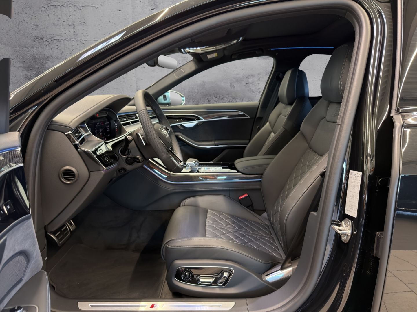 Audi S8 - Bild 8