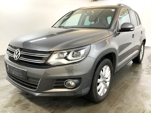 Volkswagen Tiguan Sport & Style 4Motion PANO LEDER NAVI XEN