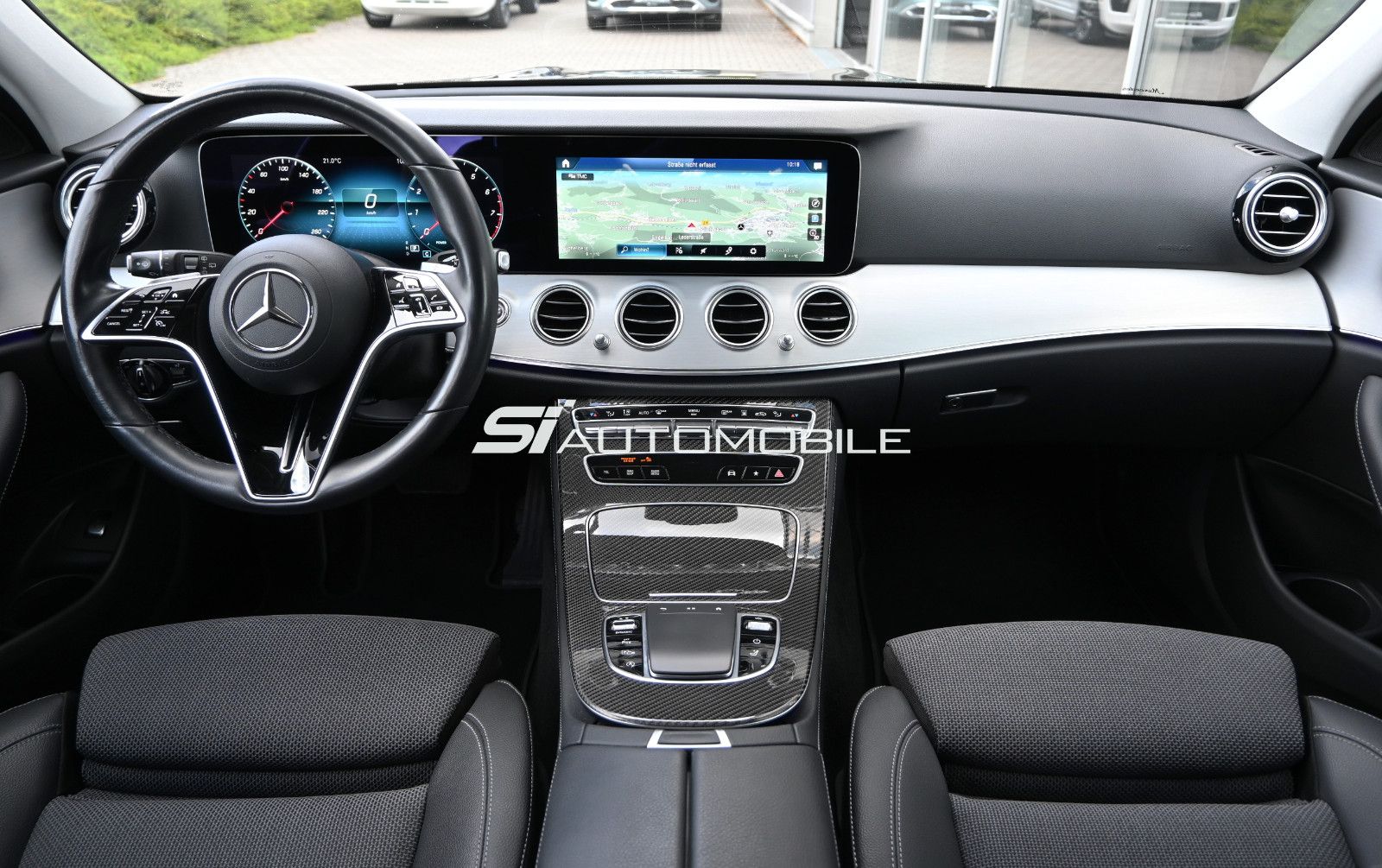 Fahrzeugabbildung Mercedes-Benz E 200 4Mat. T NIGHT °ACC°AHK°BURM°HUD°STANDHEIZ°
