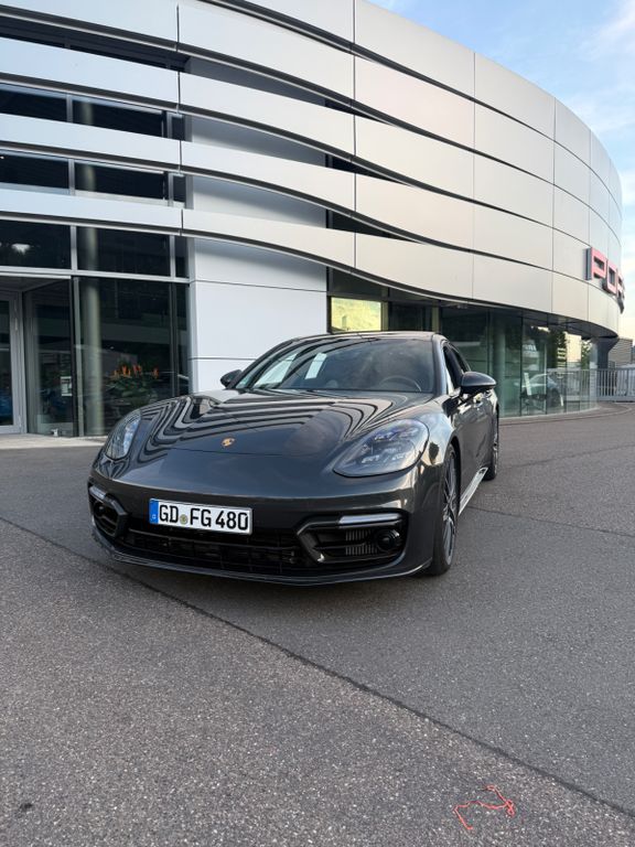 Image of Porsche Panamera