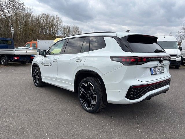 Fahrzeugabbildung Volkswagen Tayron 1.5eHybrid DSG R-LINE AHK+LEDER+PANO+20"+