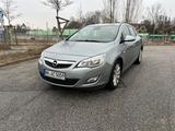 Opel Astra 1.6 Edition Automatik Edition 85000km TÜV - Opel Astra aus 2010: 1.6