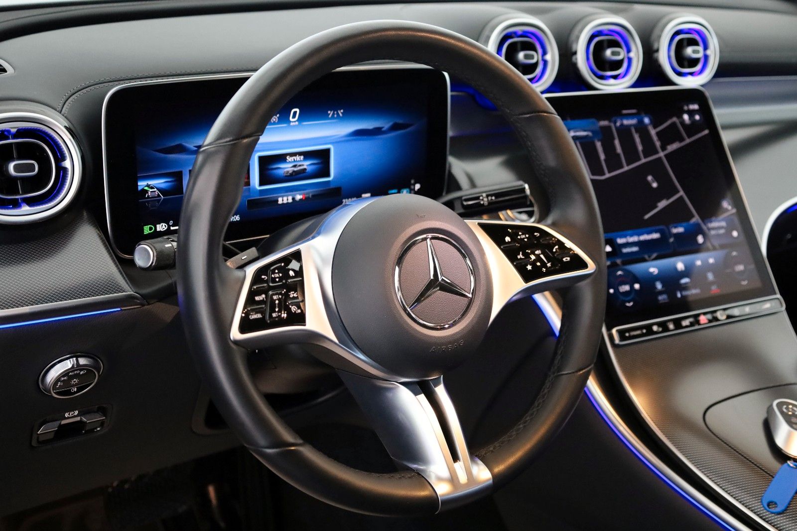 Fahrzeugabbildung Mercedes-Benz GLC 220d 4M T.Leder,Navi,Digital Light,Burmester
