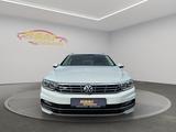 Volkswagen Passat Variant R-Line*LED*Panorama*Standheizung* - Volkswagen Passat Variant mit Benzin-Antrieb