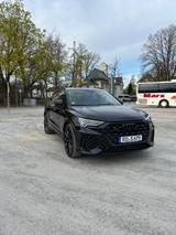 Audi RSQ3 2.5 TFSI S tronic quattro - - schwarze Audi RSQ3