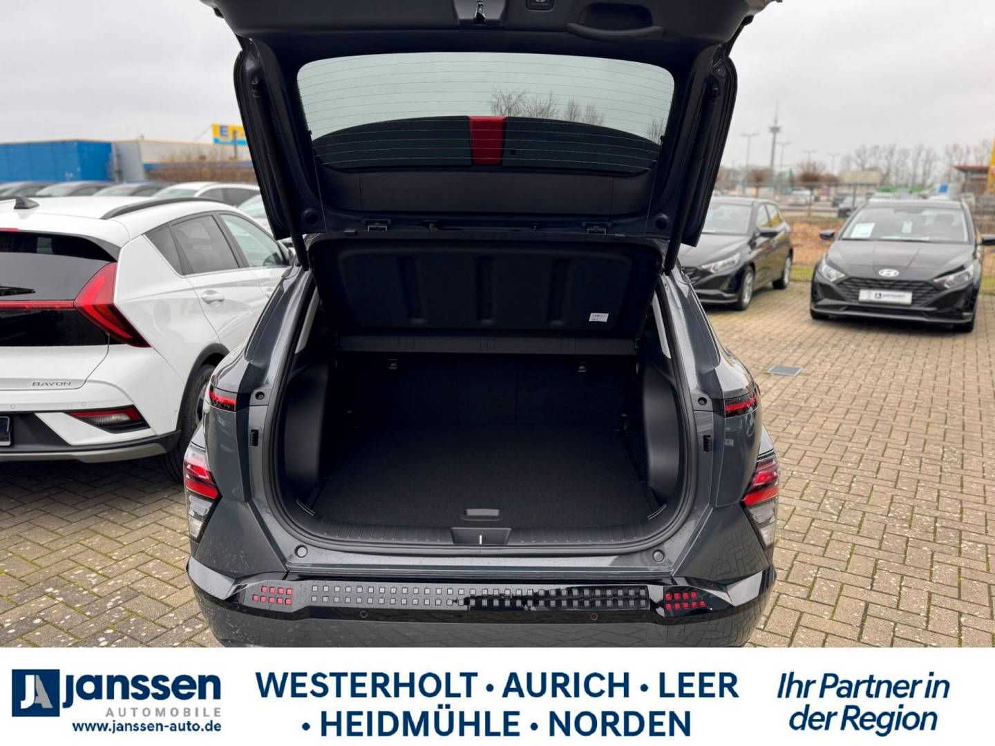 Fahrzeugabbildung Hyundai KONA Elektro 49kWh Trend/Automatik/Navi/Wärmepum