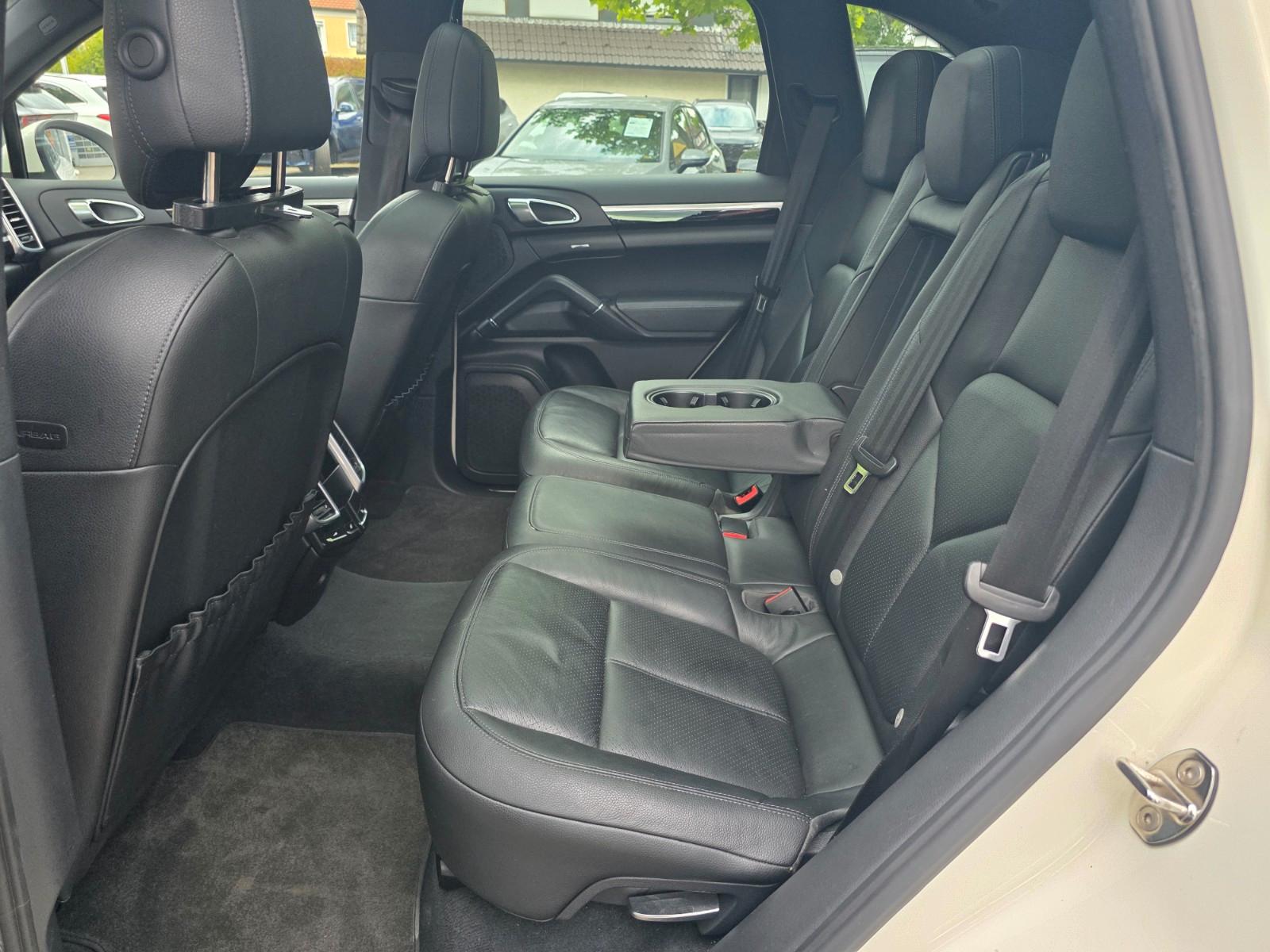 PORSCHE CAYENNE - S HYBRID - 333 CV- HAYON ÉLECTRIQUE -RÉGLAGE ÉLECTRIQUE DES SIÈGES AVEC FONCTION MÉMOIRE