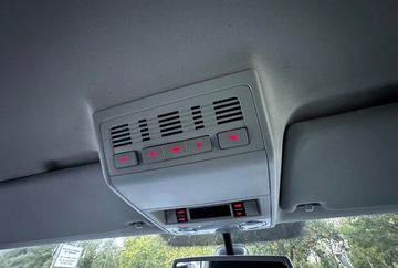 Volkswagen T5 Multivan - 12