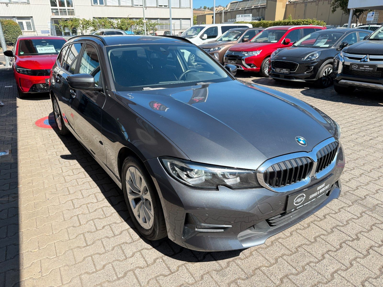 BMW 320 d Touring xDrive Advantage SITZH CARPLAY foto 12