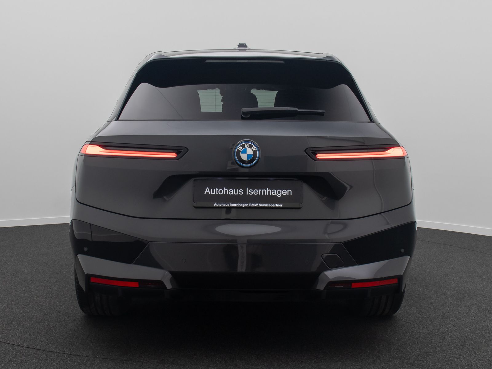 Fahrzeugabbildung BMW iX xD40 Sport 360&deg;DAB AHK Bel&uuml;ftung Komfort 21Zl