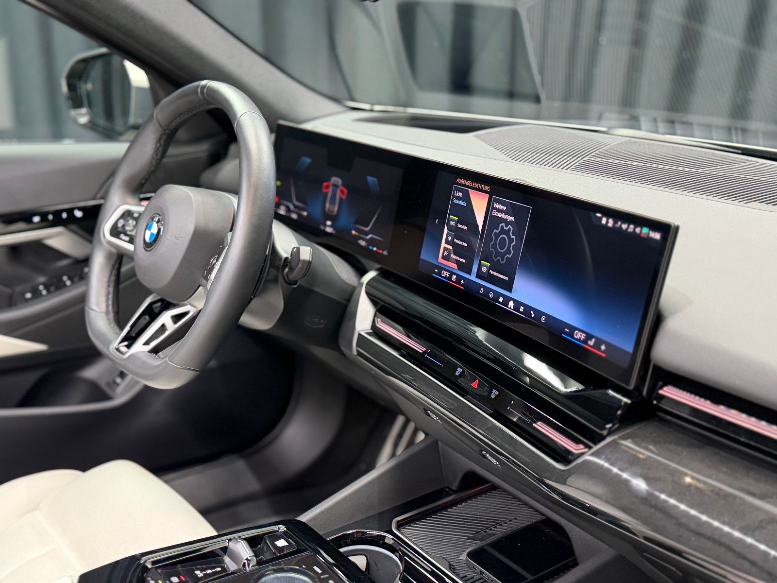 Fahrzeugabbildung BMW 520 d Limousine M Sport|H&K|HuD|Garantie