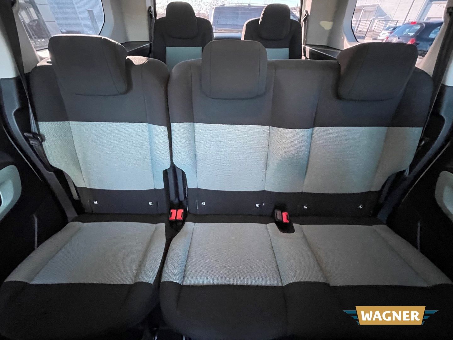Fahrzeugabbildung Citroën Berlingo Feel XL Automatik Klimaautomatik