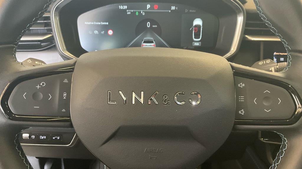 Lynk&Co 01