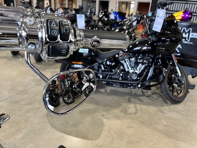 Fahrzeugabbildung Harley-Davidson FLDE Deluxe Chicano Umbau Mega Bike