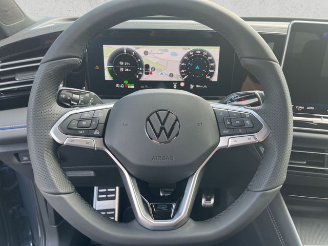 Tiguan R-Line 1.5 eHybrid DSG,IQ.LIGHT,IQ.DRIVE