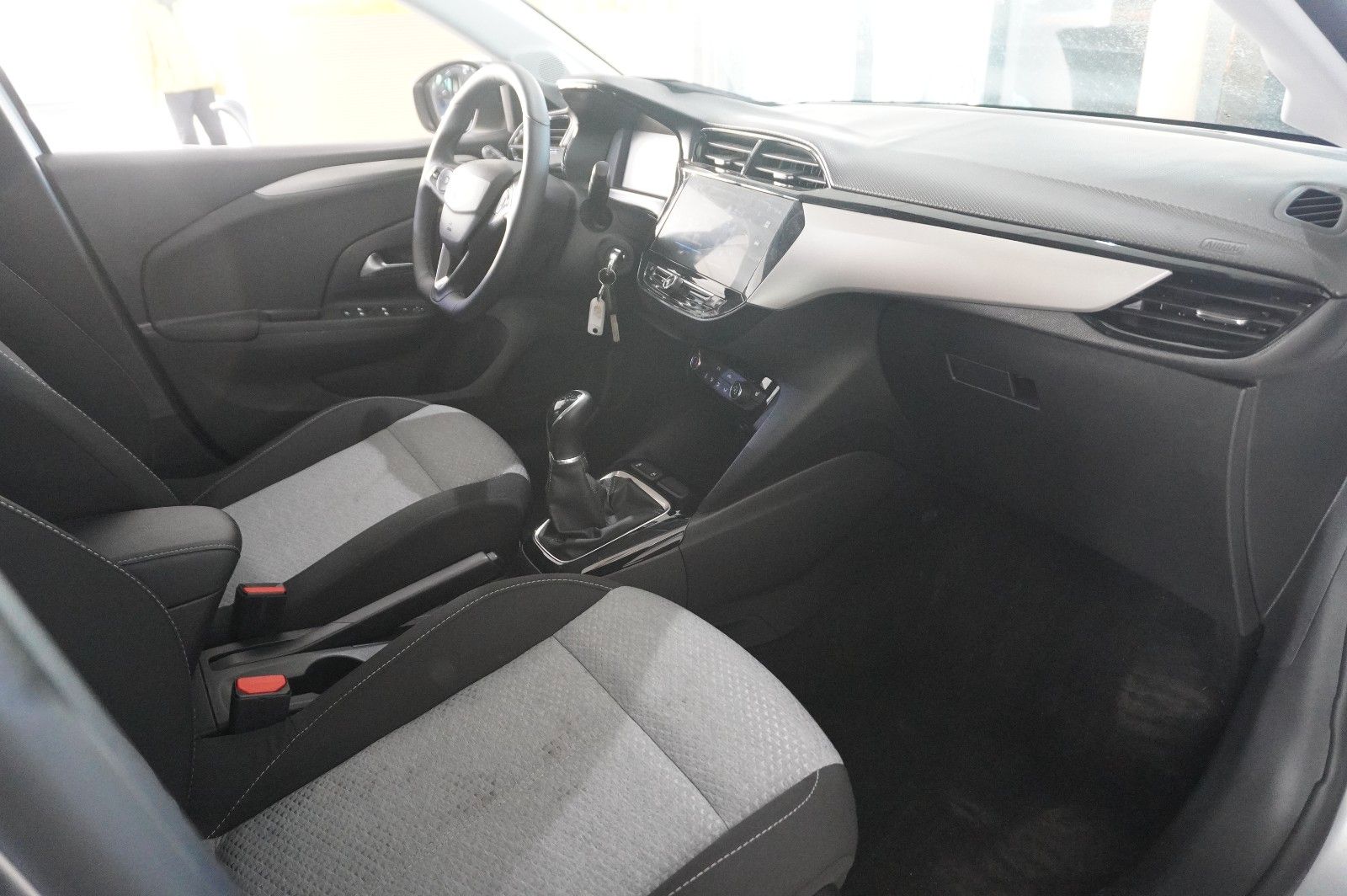 Fahrzeugabbildung Opel Corsa F 1.2 FACELIFT NAVI/LED/KAMERA/VIRTU./SHZ