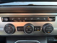 Fahrzeugabbildung Volkswagen T6.1 Multivan 150 PS STANDHZG ASSIST AHK ACC NAV