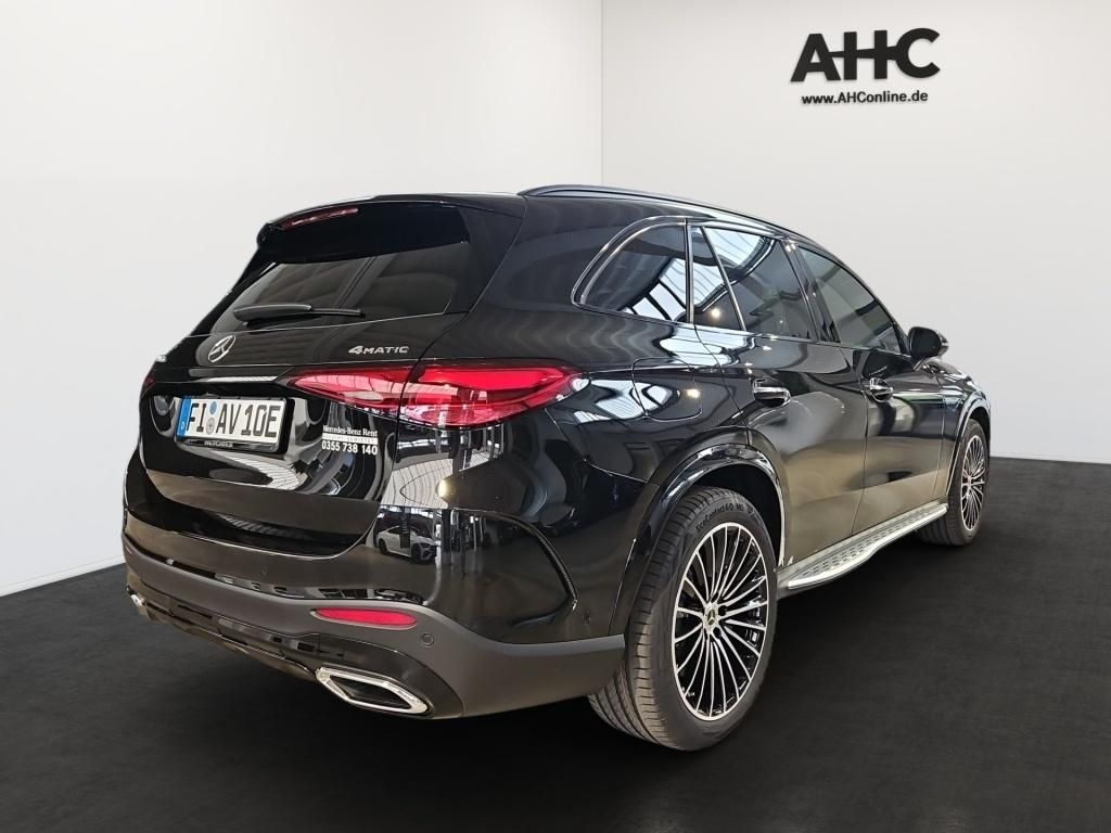 Fahrzeugabbildung Mercedes-Benz GLC 300 de 4M +AMG+AHK+AIRMATIC+DIGI+HEAD+PANO++