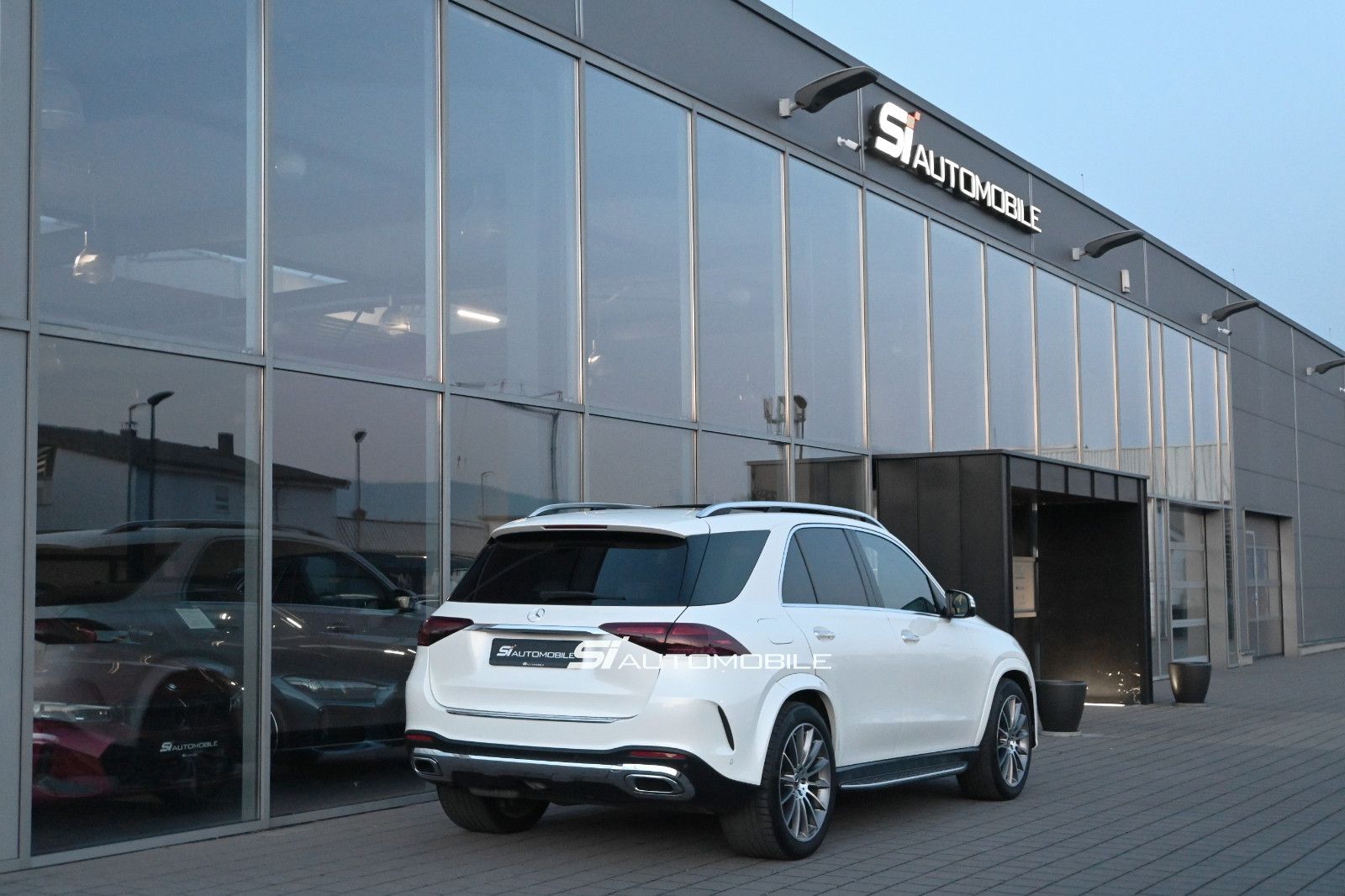 Fahrzeugabbildung Mercedes-Benz GLE 450 d 4M. AMG PREMIUM+ °UVP 147.923€°E-BODY°