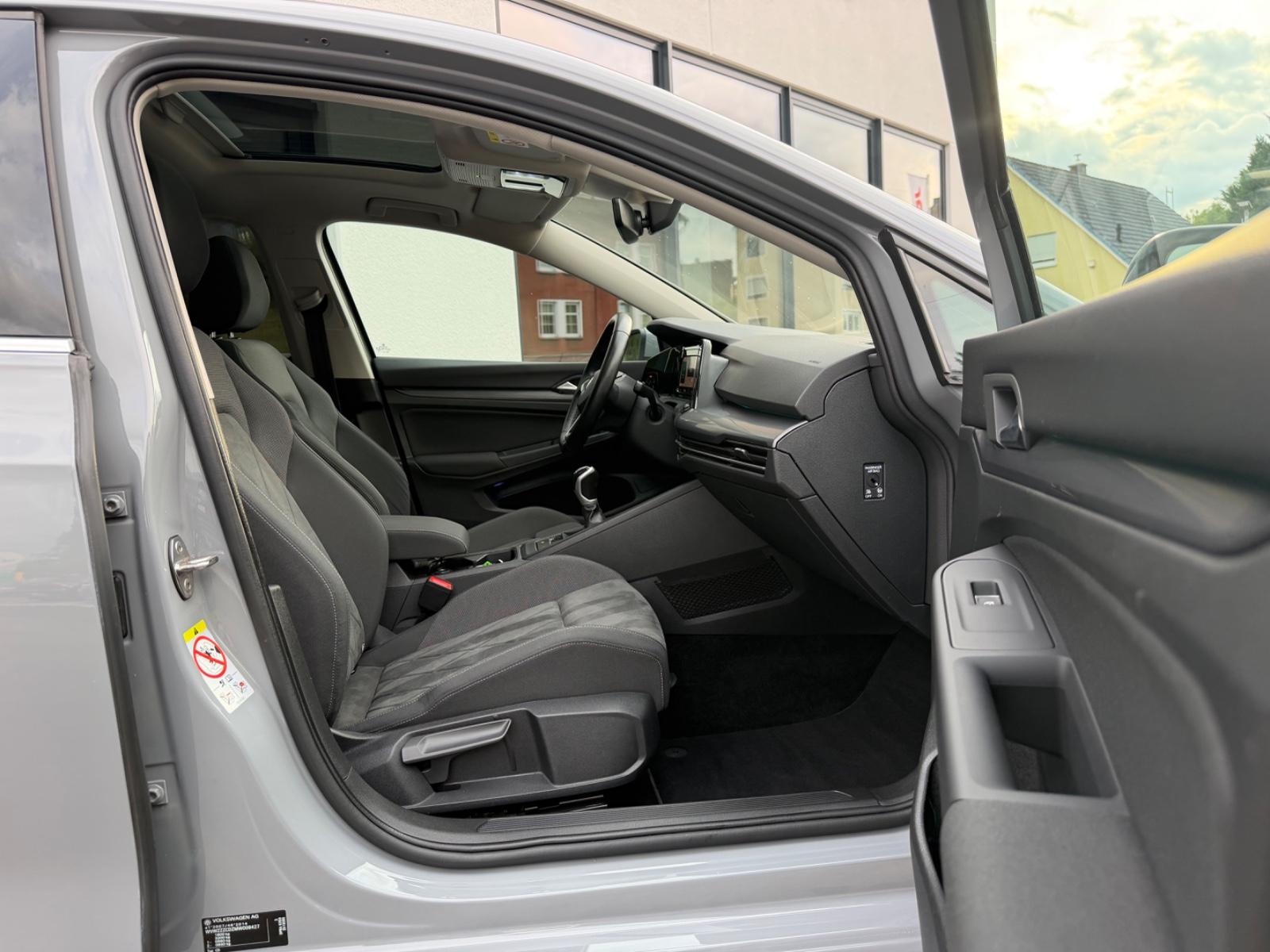 Volkswagen Golf VIII Lim. 1.5 TSI Style/AHK/ACC/Panorama, миниатюра 20