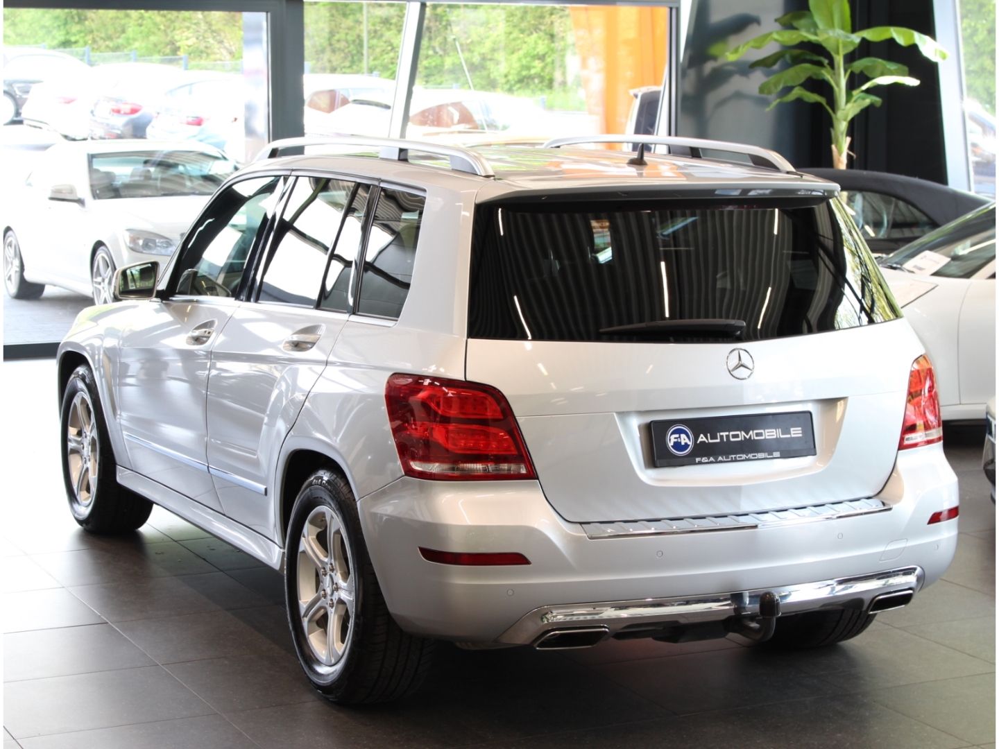 Fahrzeugabbildung Mercedes-Benz GLK 250 CDI BlueTec 4Matic DPF