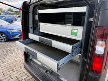 Renault Trafic - 11