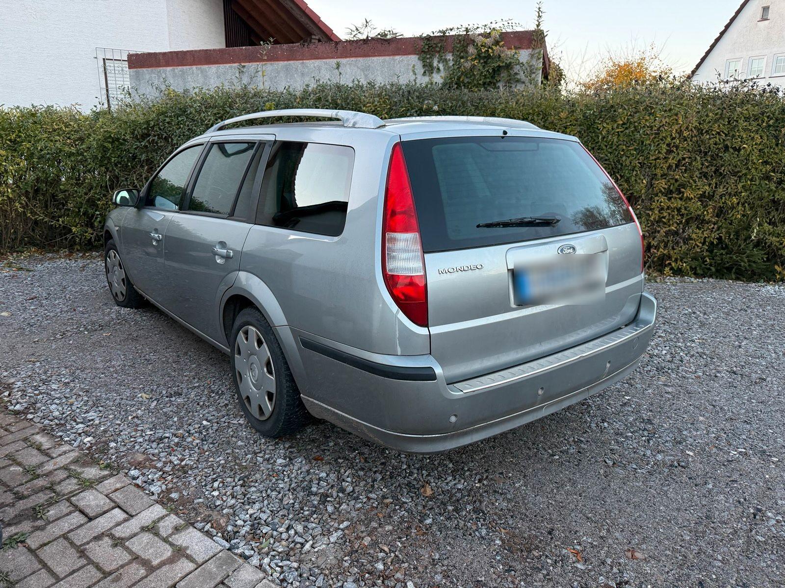 Ford Mondeo 2006 — rear view