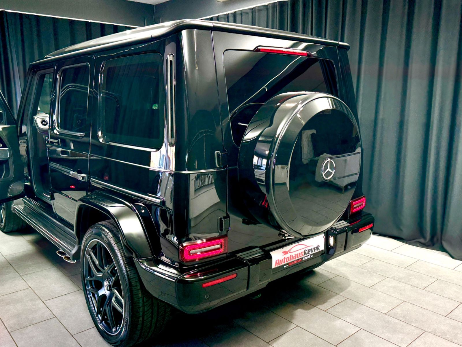 Fahrzeugabbildung Mercedes-Benz G 63 AMG|PERFORMANCE|MASSAGE|AMG-DRIVER|VOLL