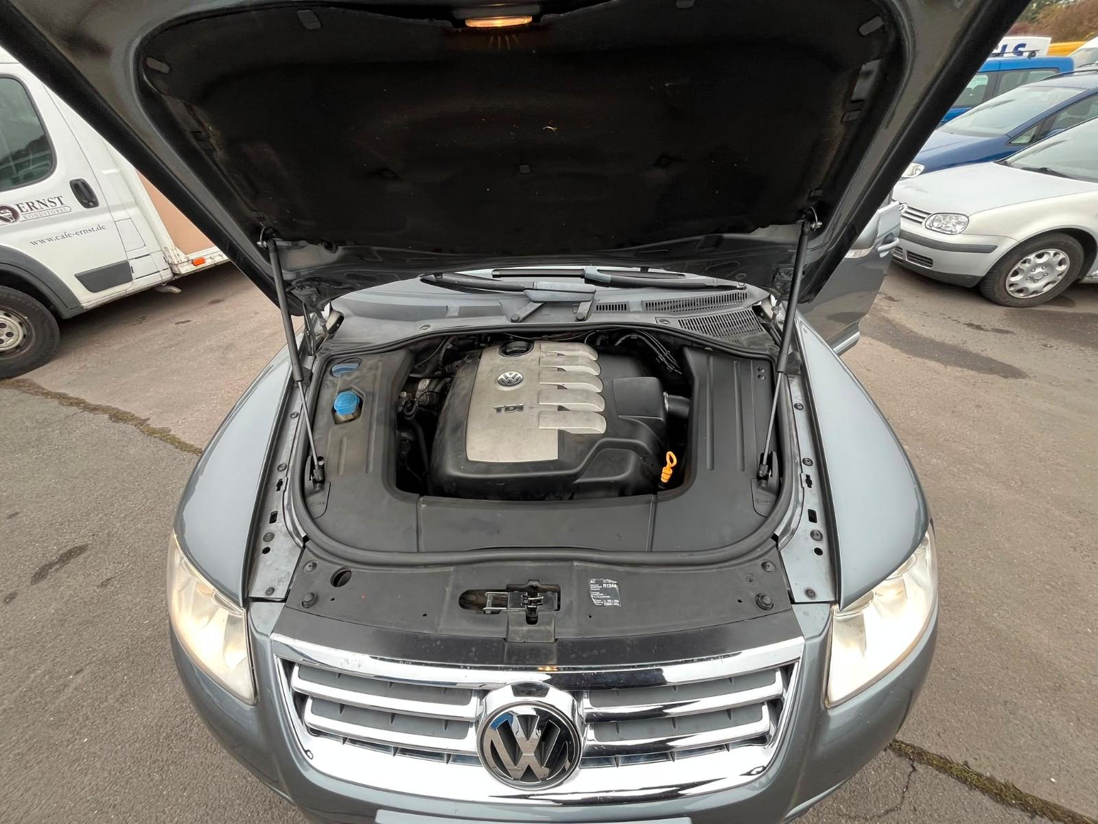 Volkswagen Touareg 2004 — photo 33