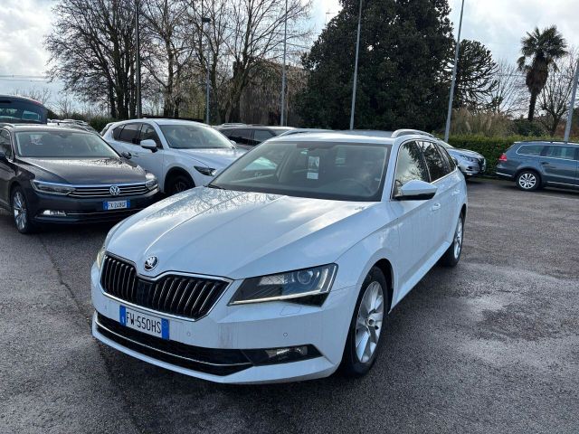 Skoda Superb 1.6 TDI Cambio Automatico Neopatent