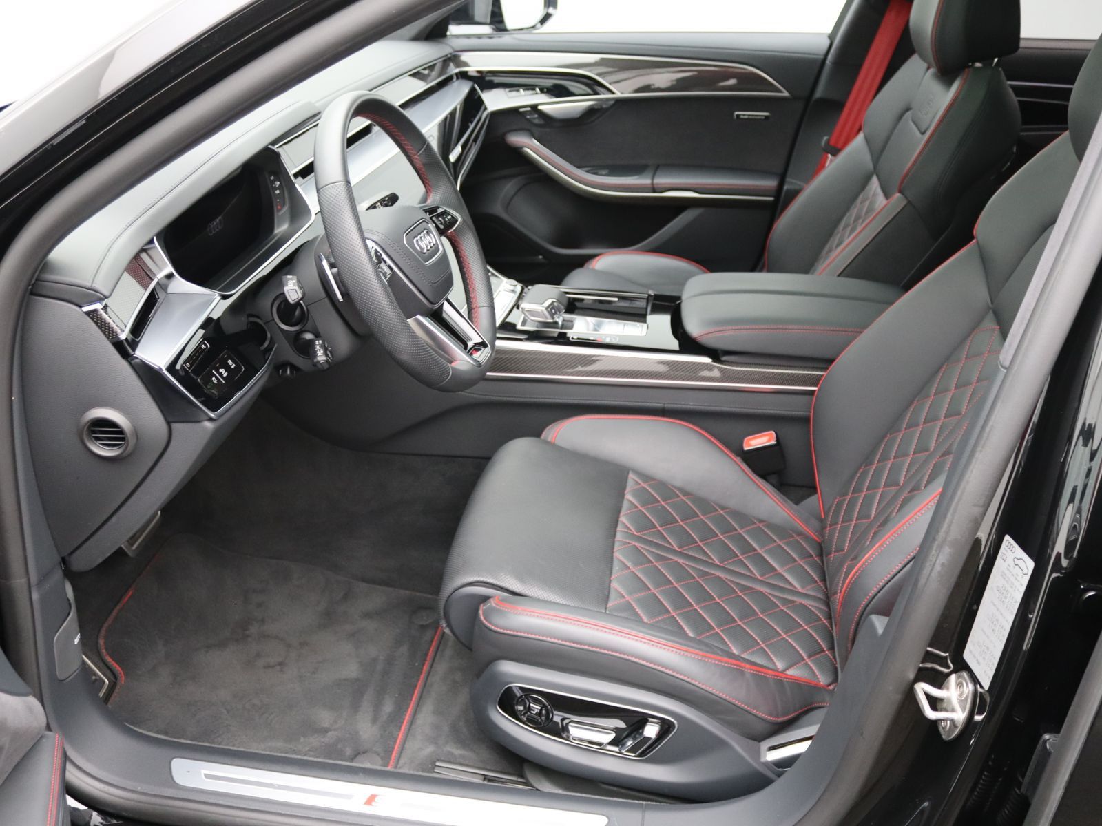 Audi S8 - Bild 12