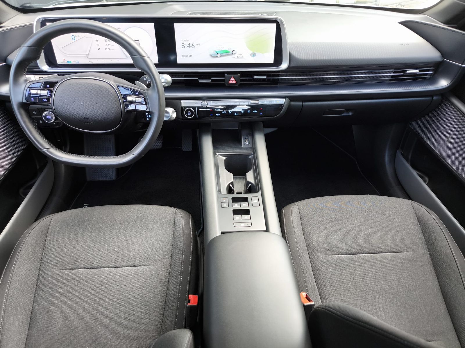 Fahrzeugabbildung Hyundai Ioniq 6 2WD NAVI+LED+SHZ+KAMERA+DAB+PDC+ACC+18"+