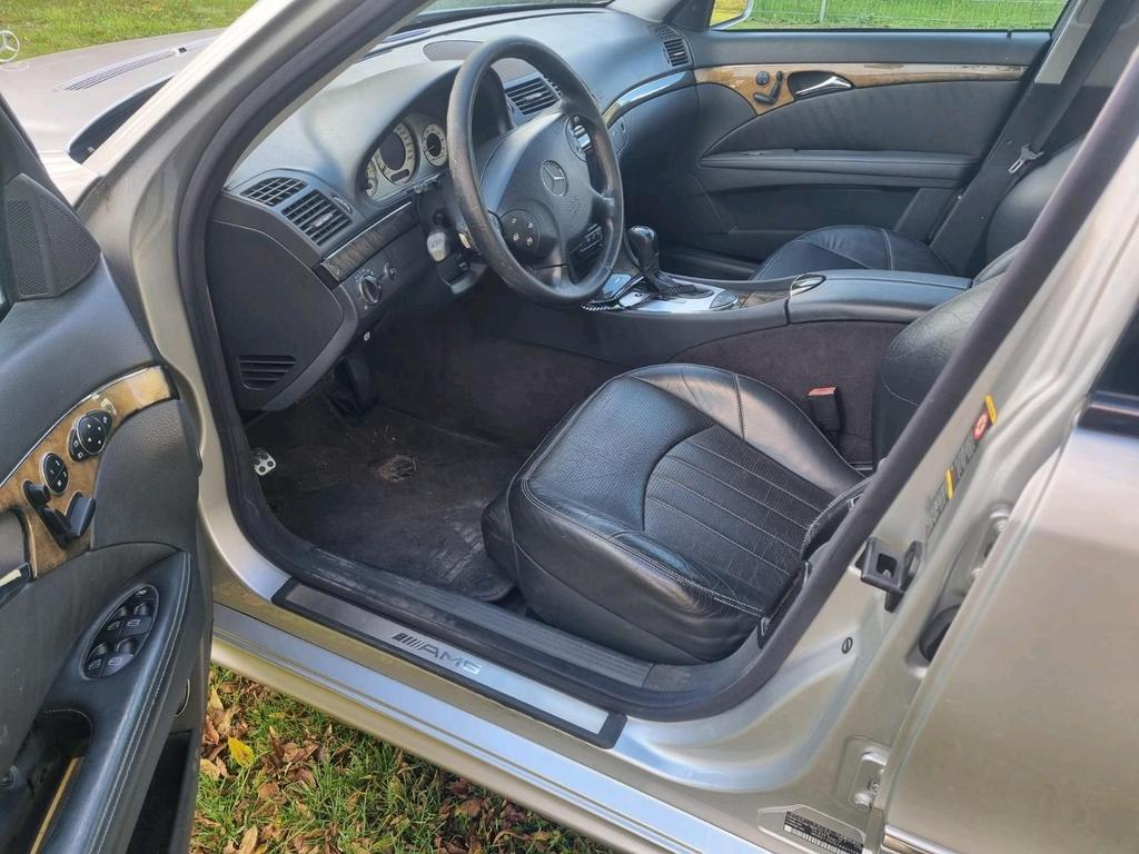 Mercedes-Benz E 55 AMG