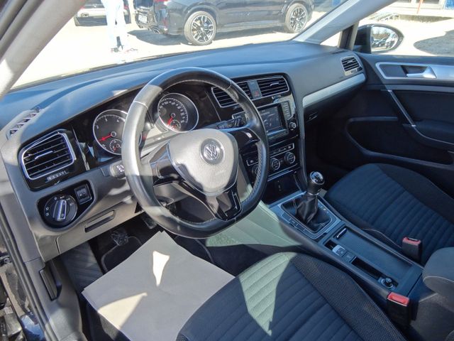 Fahrzeugabbildung Volkswagen Golf VII Lim. Cup BMT/Klima/SitzH/